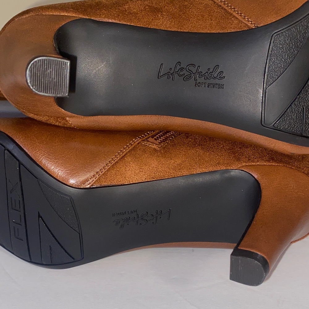 Life Stride Brown Wide Calf Heeled Boots - Picture 6 of 9